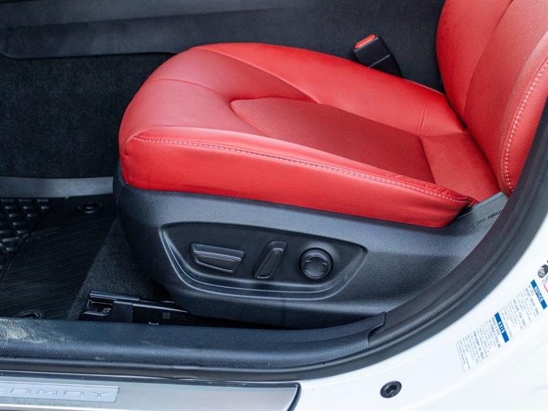 toyota Camry 2023 - 25