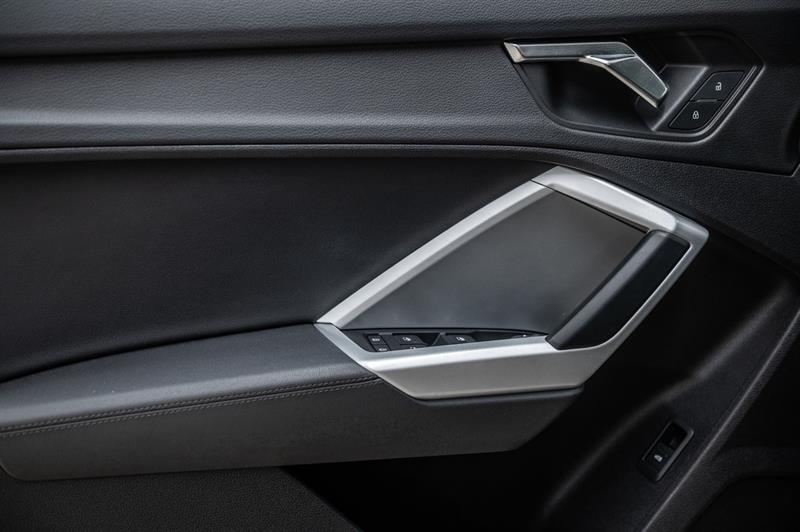 audi Q3 2022 - 13