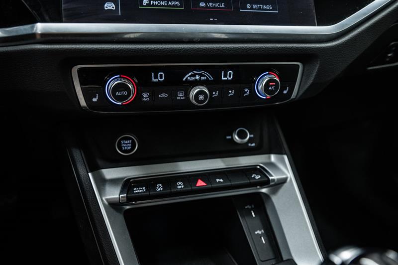 audi Q3 2022 - 21