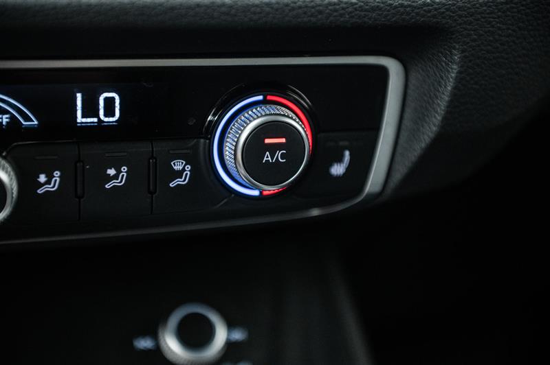 audi Q3 2022 - 23