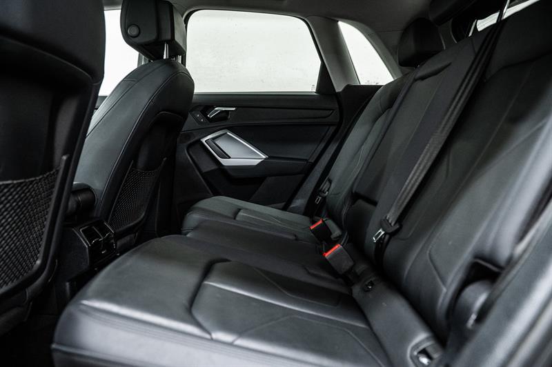 audi Q3 2022 - 27