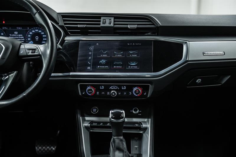 audi Q3 2022 - 30