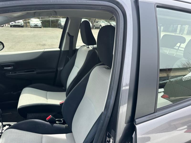 toyota Yaris 2012 - 6
