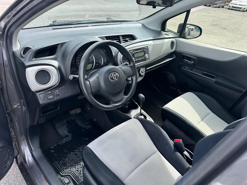toyota Yaris 2012 - 7