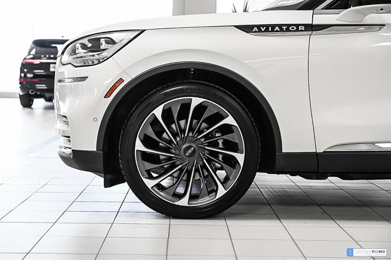 lincoln Aviator 2023 - 13