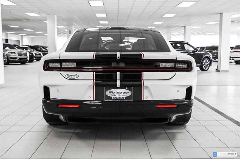 dodge Charger Daytona 2024 - 11
