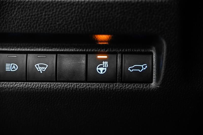 2020 Toyota RAV4 - Image 20
