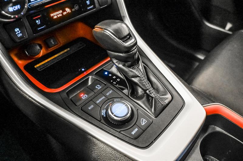 2020 Toyota RAV4 - Image 23