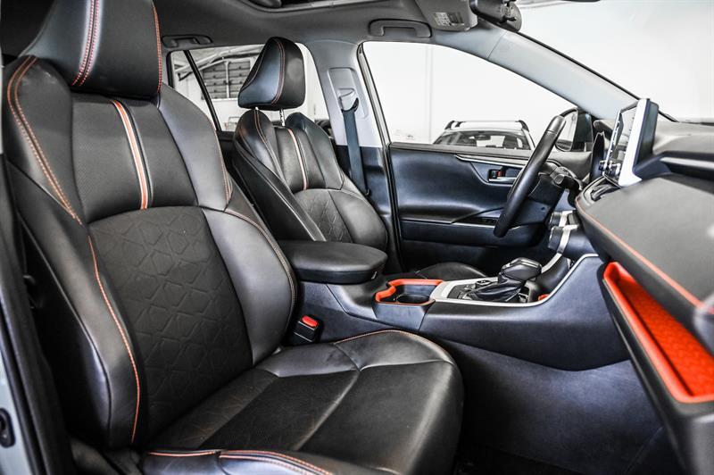 2020 Toyota RAV4 - Image 35