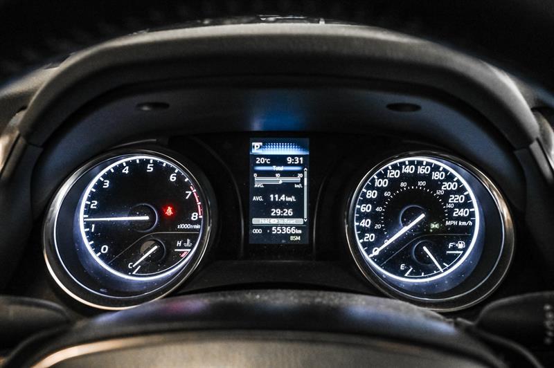2020 Toyota Camry - Image 16