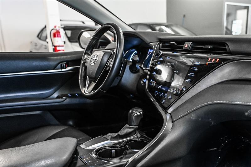 2020 Toyota Camry - Image 27