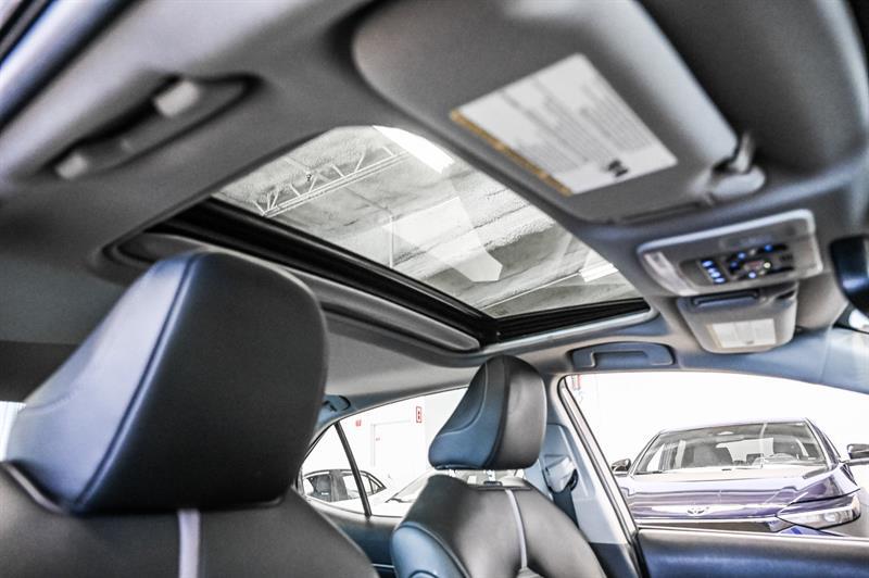 2020 Toyota Camry - Image 29