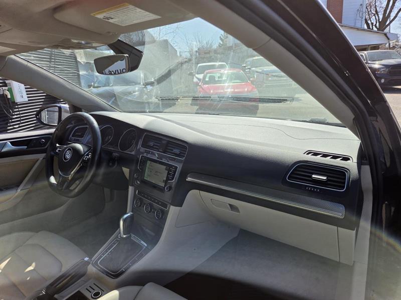 2017 Volkswagen Golf - Image 10
