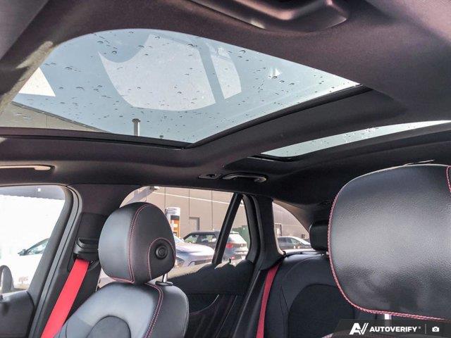 mercedes-benz GLC 2019 - 25
