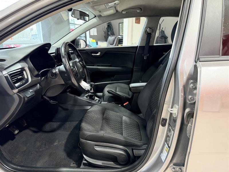kia Rio 2023 - 15