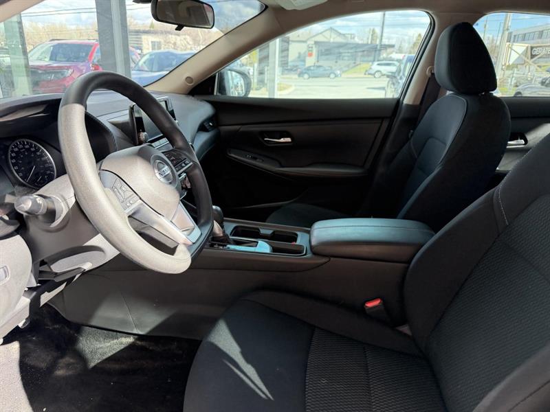 nissan Sentra 2022 - 9
