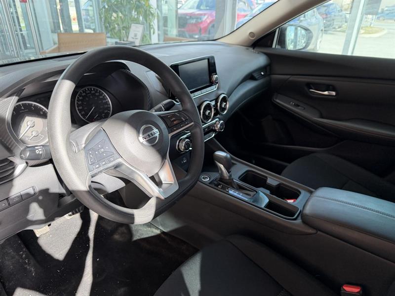 nissan Sentra 2022 - 10