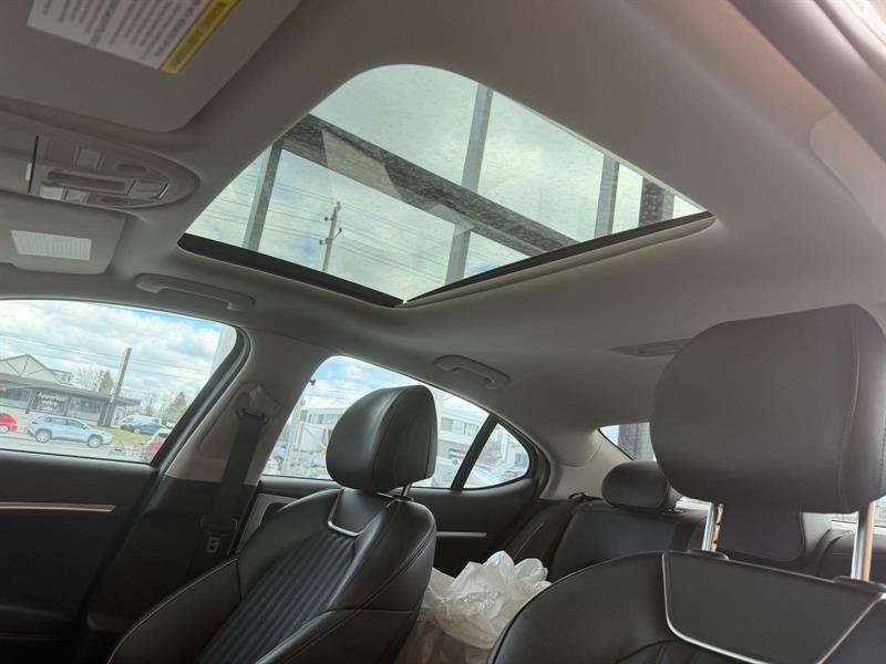 genesis G70 2021 - 12