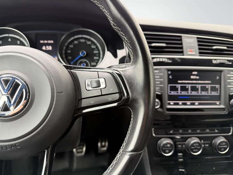 volkswagen Golf R 2017 - 24