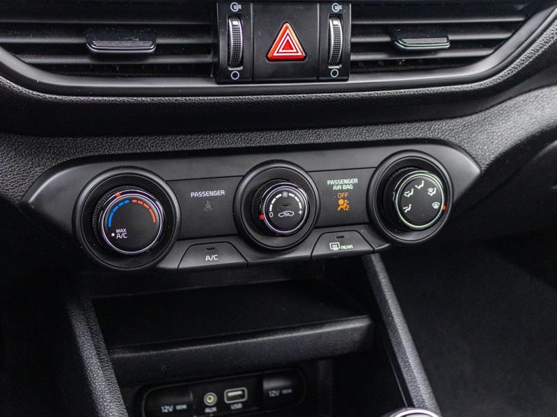 kia Forte 2021 - 17