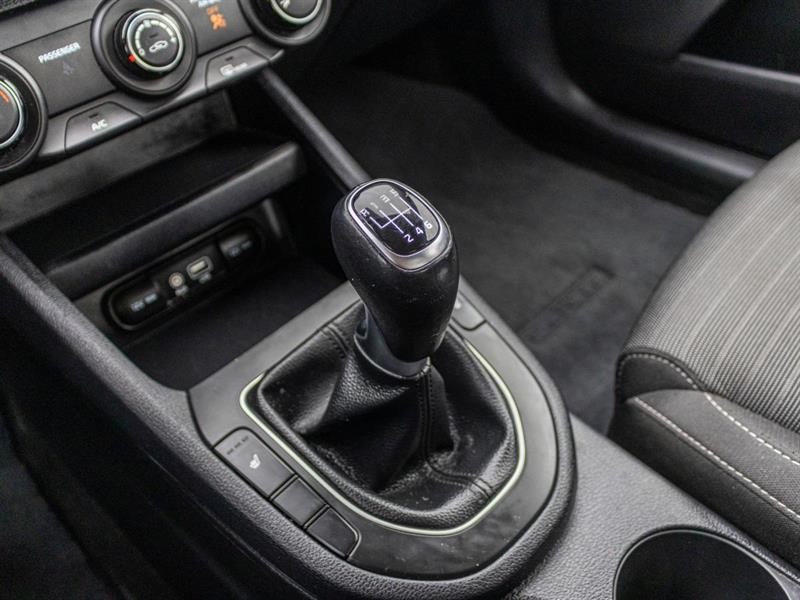 kia Forte 2021 - 18