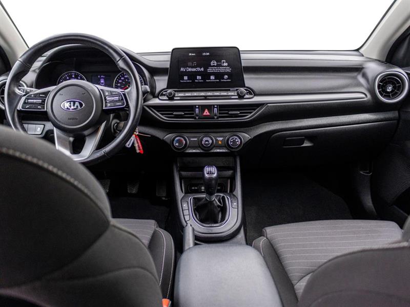 kia Forte 2021 - 24