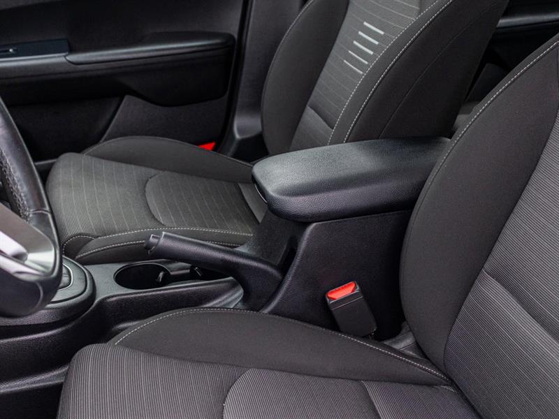 kia Forte 2021 - 28