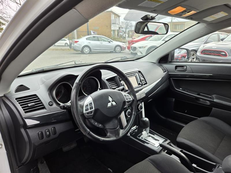 mitsubishi Lancer 2017 - 15