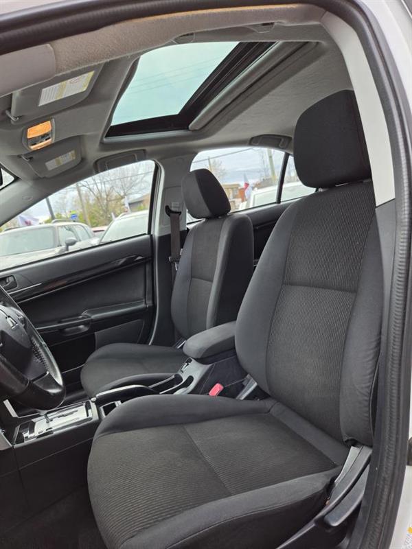 mitsubishi Lancer 2017 - 16