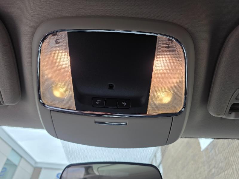 jeep Grand Cherokee 2011 - 32