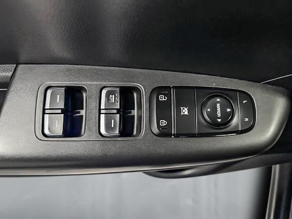 kia Sportage 2018 - 12