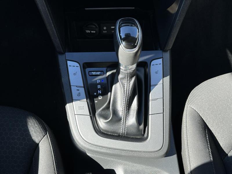 hyundai Elantra 2017 - 21
