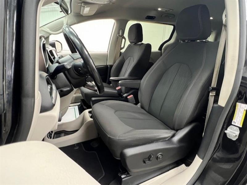 chrysler Pacifica 2019 - 28