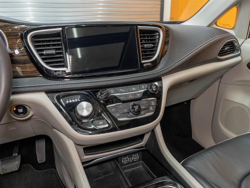 chrysler Pacifica 2024 - 22