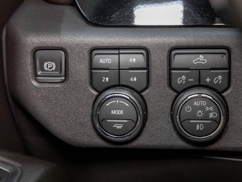 chevrolet Silverado 1500 2023 - 26