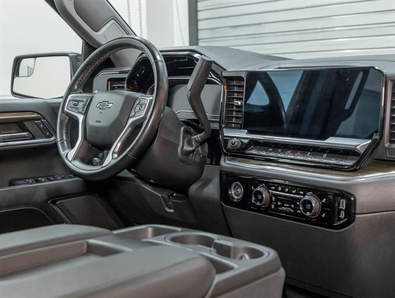 chevrolet Silverado 1500 2023 - 30