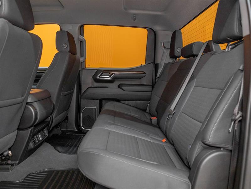 chevrolet Silverado 1500 2023 - 31