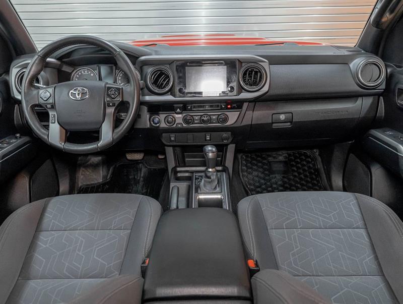 toyota Tacoma 2017 - 11