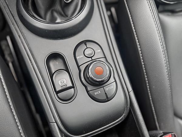 mini Countryman 2019 - 12