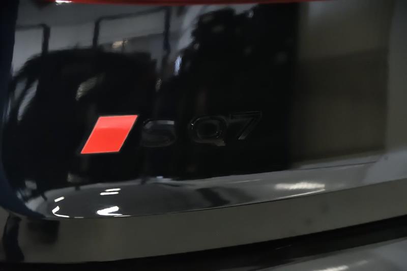audi SQ7 2025 - 9