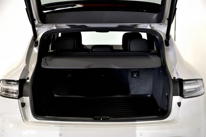 porsche Macan 2023 - 10