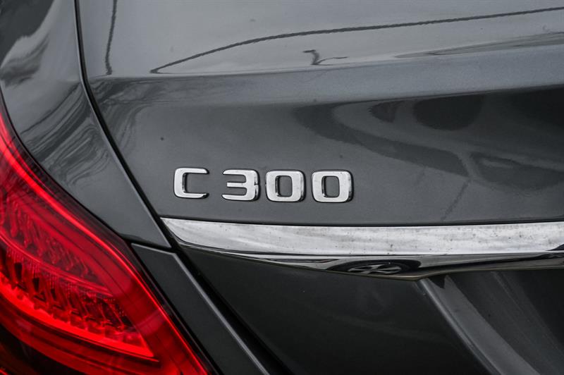 mercedes-benz C300 2020 - 10
