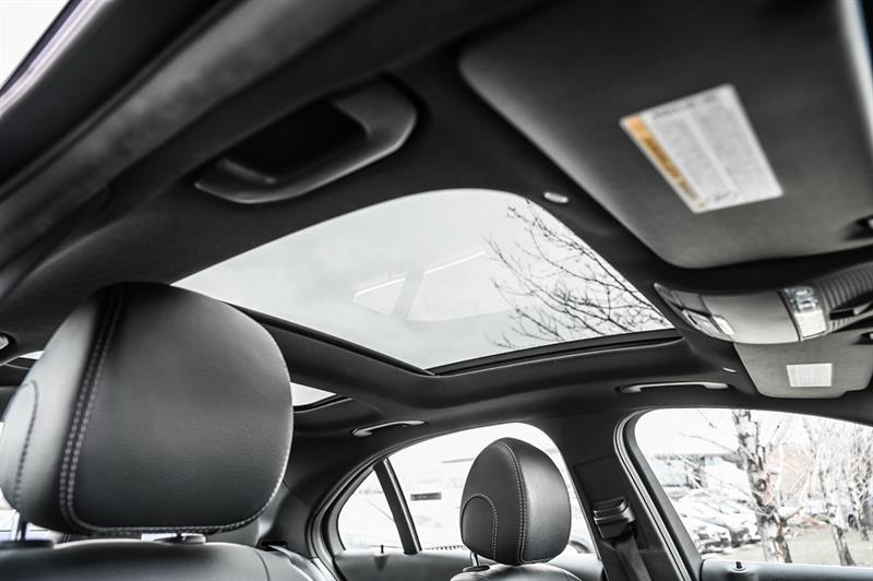 mercedes-benz C300 2020 - 27