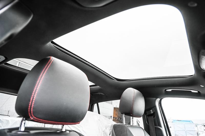 mercedes-benz GLA250 2022 - 30