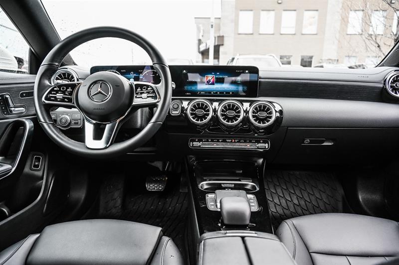 mercedes-benz CLA250 2023 - 26