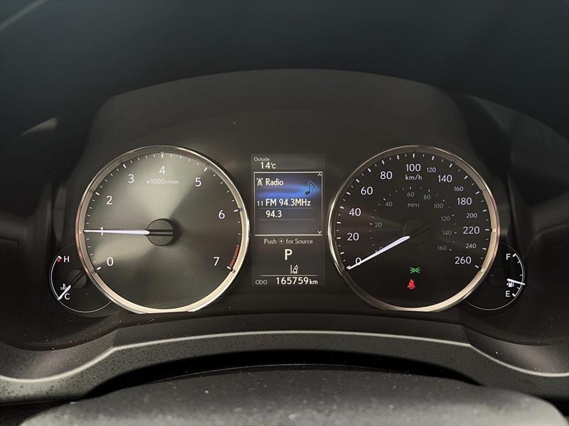 lexus IS 300 2017 - 13