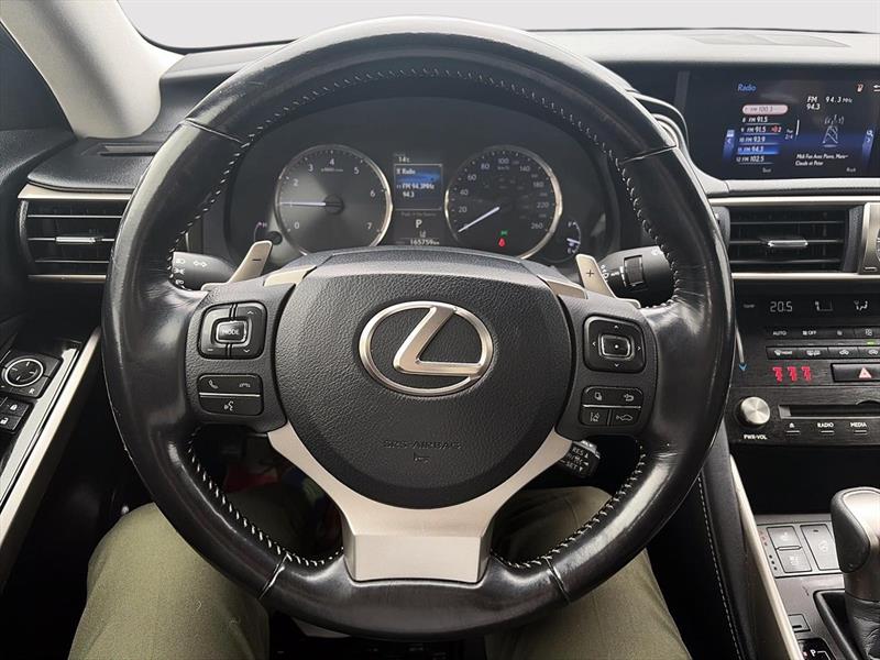 lexus IS 300 2017 - 14