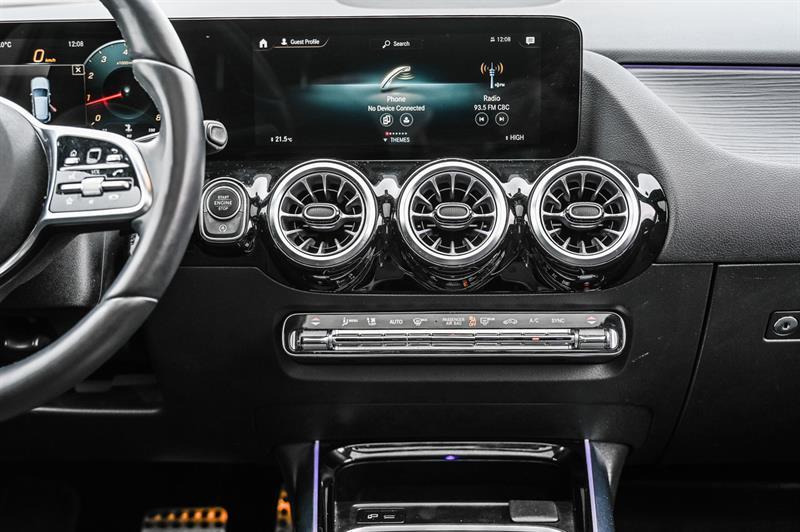 mercedes-benz GLA250 2022 - 27