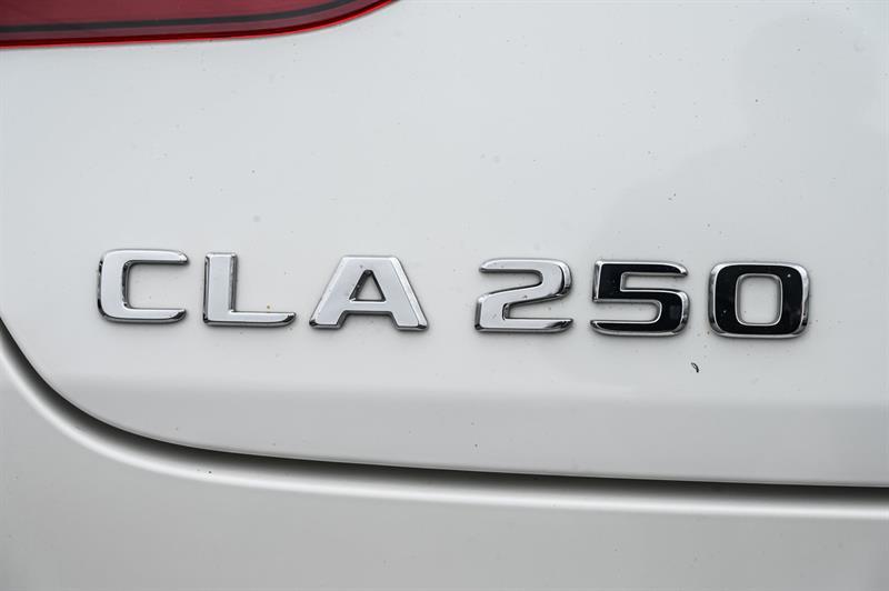 mercedes-benz CLA250 2023 - 12