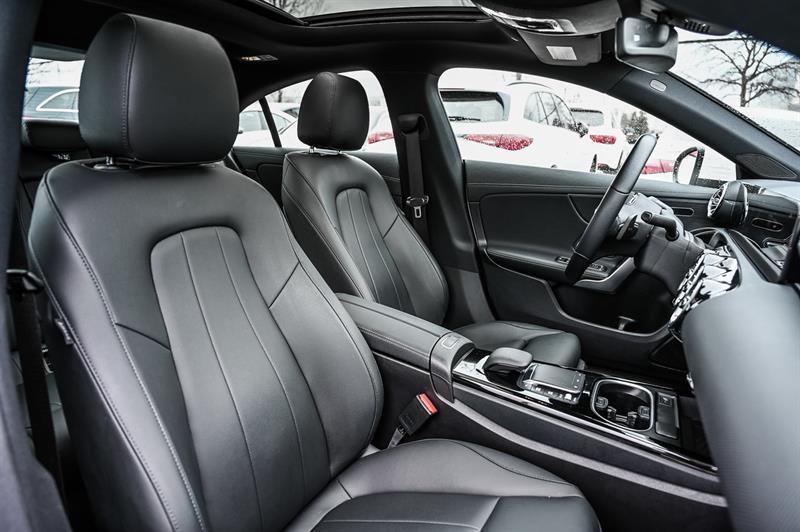 mercedes-benz CLA250 2023 - 30